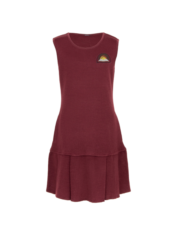 Klostuotas sarafanas su mokyklos emblema